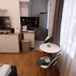 Apartman Em *